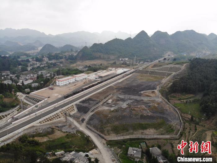 貴州省首條城際高速鐵路開(kāi)始聯(lián)調(diào)聯(lián)試