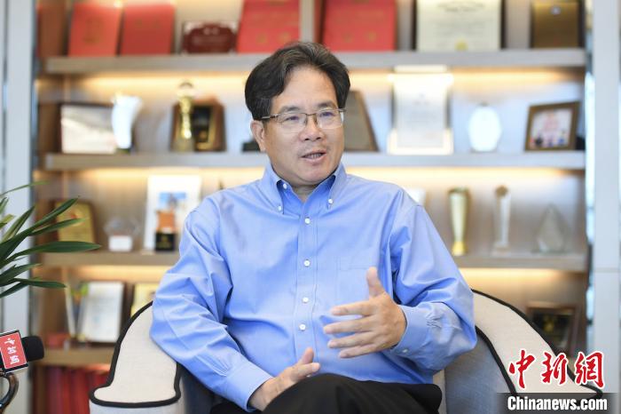 全國人大代表建議逐步禁止產(chǎn)、銷電子煙