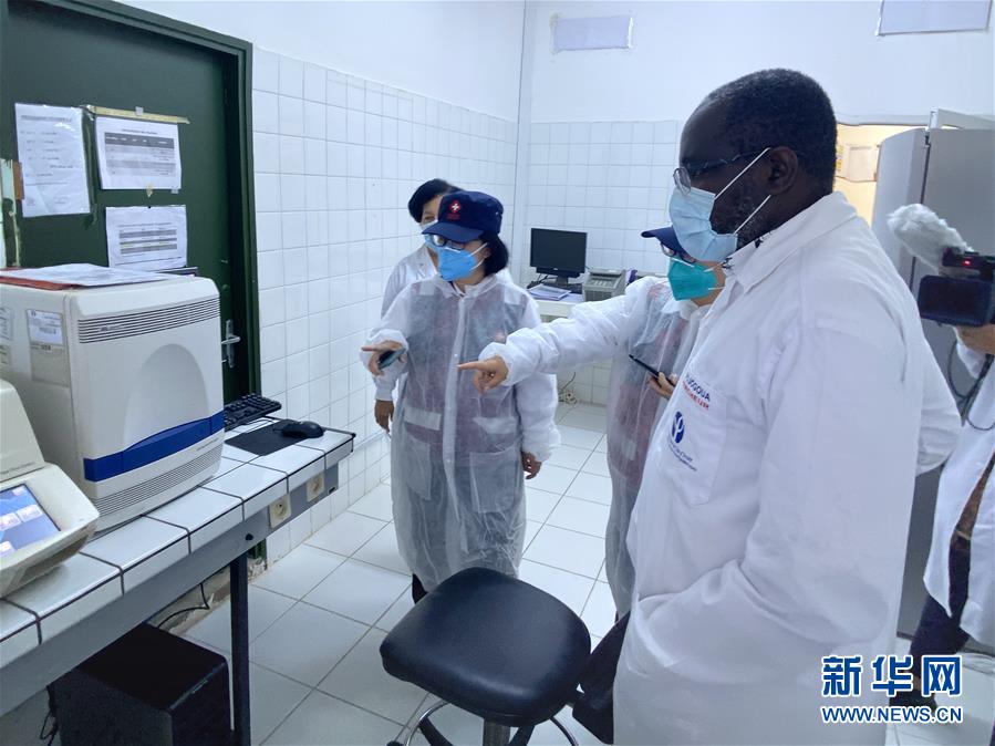 （新華全媒頭條·圖文互動）（13）“始終把人民群眾生命安全和身體健康放在第一位”——中國抗疫彰顯“生命至上、人民至上”理念