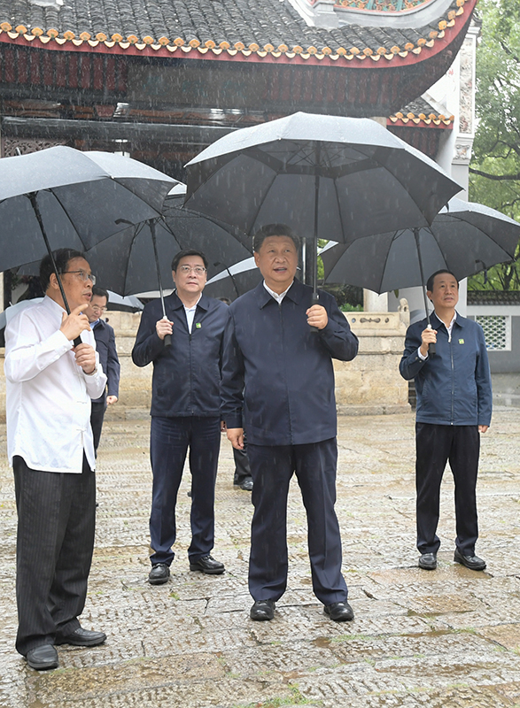 2020年9月17日，習(xí)近平在湖南大學(xué)岳麓書院考察調(diào)研，了解人才培養(yǎng)、文化傳承等情況。