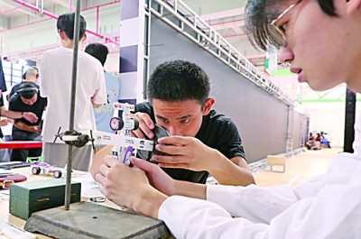 激勵(lì)創(chuàng)新，樹(shù)立“強(qiáng)國(guó)有我”鴻鵠志